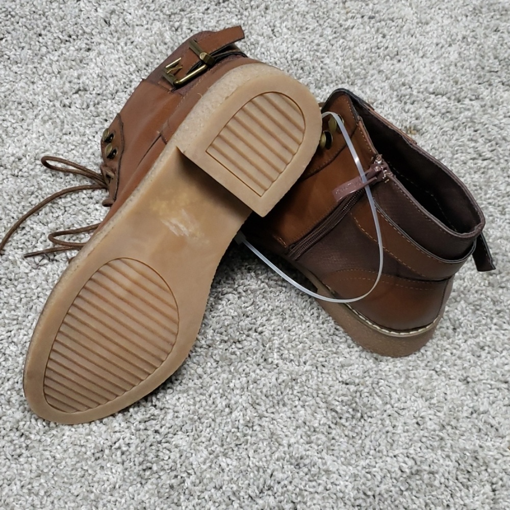 Wanted Boots - Picture 3 of 5
